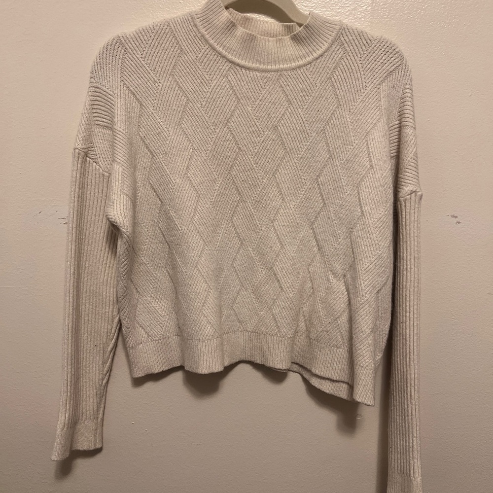Cyrus Cream Textured Turtleneck Sweater